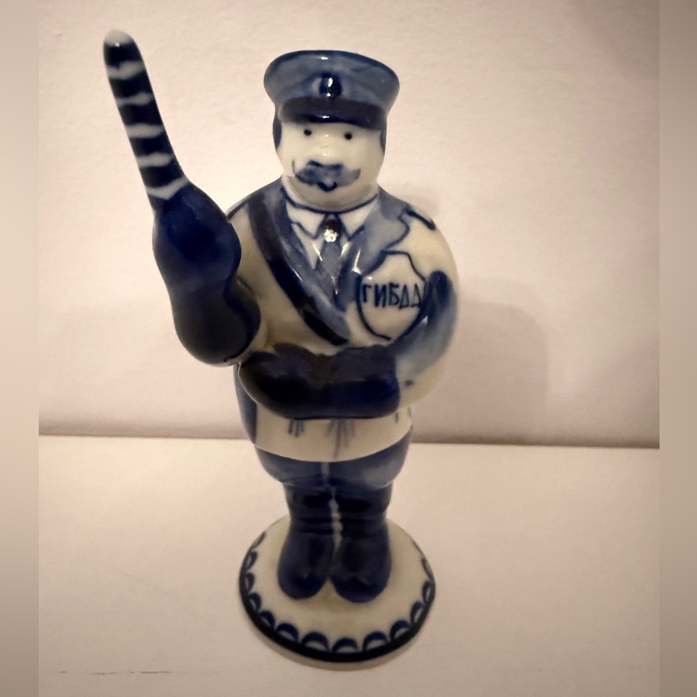 Gzhel Traffic Police USSR Porcelain Figurine Blue & White 3"